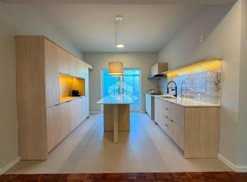 Apartamento · 141m² · 3 Quartos · 1 Vaga · Apartamento 3 dormitórios no Menino Deus.
