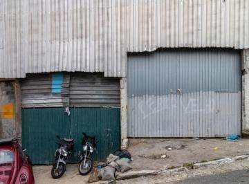 Comercial · 500m² · 5 Vagas · Galpão na Rua Casimiro de Abreu, N. 101 - A • 500 m²