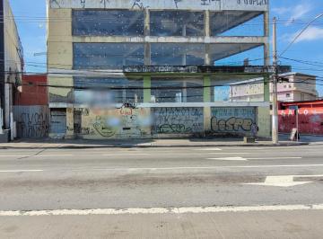 Comercial · 400m² · 2 Vagas · Loja na Avenida Guarapiranga, N. 811 - Loja terrea • 400 m²