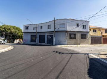 Comercial · 250m² · 6 Quartos · 2 Vagas · Casa comercial na Praça Arvers, 6 • 250 m²