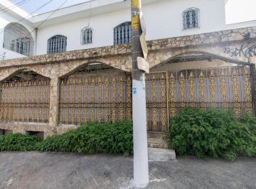 Comercial · 500m² · 9 Quartos · 4 Vagas · Casa comercial na Rua Braço da Cruz, N. 55 • 500 m²