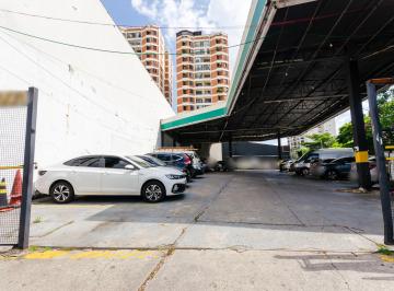 Comercial · 200m² · 30 Vagas · Loja em posto na Rua Roma, N. 501 • 200 m²