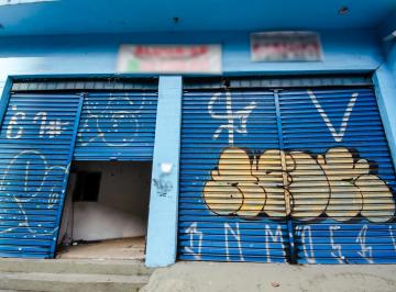 Comercial · 170m² · 1 Vaga · Loja na Rua Treze de Maio, N. 1153 • 170 m²