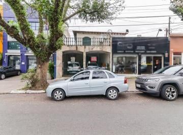 Comercial · 220m² · 2 Vagas · Casa comercial na Avenida Inácio Cunha Leme, N. 47 • 220 m²
