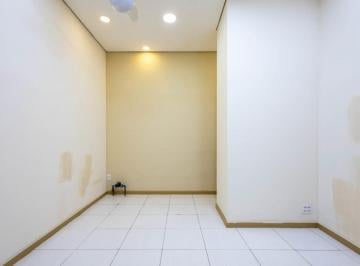 Comercial · 10m² · 1 Vaga · Loja em galeria na Rua Barão de Tefé, N. 39 - loja 03 • 10 m²