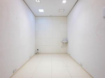 Comercial · 7m² · 1 Vaga · Loja em galeria na Rua Barão de Tefé, N. 39 - loja 05 • 7 m²