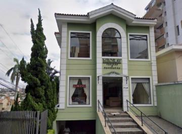 Comercial · 480m² · 8 Vagas · Casa comercial na Rua José Jannarelli, N. 710 • 480 m²