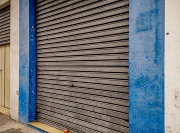 Comercial · 28m² · Loja na Rua Júlio Conceição, N. 530 • 28 m²