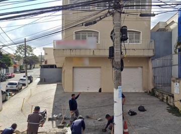Comercial · 450m² · 6 Vagas · Galpão na Avenida João Pedro Cardoso, N. 363 • 450 m²