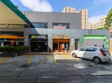 Comercial · 154m² · 4 Vagas · Loja em posto na Avenida Sargento Geraldo Sant'Ana, N. 998 - Loja 2 • 154 m²