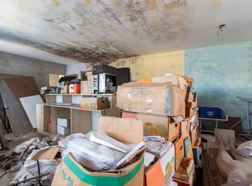 Comercial · 30m² · Sala comercial na Avenida Rio Mirivaí, N. 23 - sala 01 • 30 m²