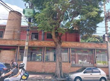 Comercial · 740m² · 4 Vagas · Prédio comercial na Rua Belchior de Azevedo, N. 225 • 740 m²