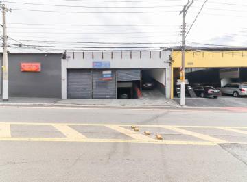 Comercial · 450m² · 2 Vagas · Galpão na Avenida José Maria Whitaker, N. 1232 • 450 m²