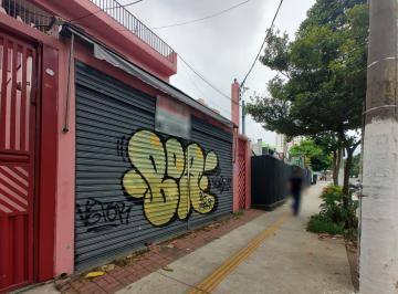 Comercial · 228m² · 1 Vaga · Casa comercial na Rua Pedro de Toledo, N. 369 • 228 m²