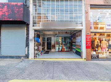 Comercial · 200m² · 1 Vaga · Loja na Avenida Lins de Vasconcelos, N. 1208 • 200 m²