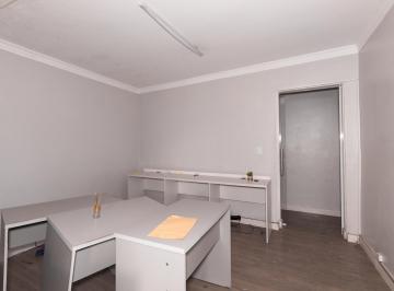 Comercial · 300m² · 4 Quartos · 1 Vaga · Sobreloja na Avenida São Miguel, N. 5315 • 300 m²