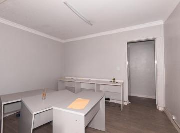 Comercial · 300m² · 4 Quartos · 1 Vaga · Sobreloja na Avenida São Miguel, N. 5315 • 300 m²