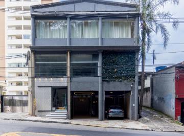Comercial · 220m² · 3 Quartos · 2 Vagas · Loja na Avenida Parada Pinto, N. 3554 • 220 m²