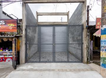 Comercial · 200m² · 2 Vagas · Galpão na Avenida Direitos Humanos, 80 • 200 m²