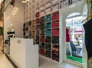 Comercial · 15m² · Loja em shopping na Rua Barão de Ladário, N. 566 - LOJA 6 • 15 m²