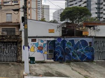 Comercial · 140m² · 1 Quarto · 3 Vagas · Galpão na Rua Augusto de Toledo, N. 175 • 140 m²