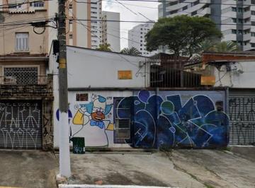 Comercial · 140m² · 1 Quarto · 3 Vagas · Galpão na Rua Augusto de Toledo, N. 175 • 140 m²