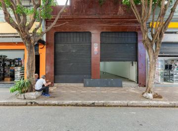 Comercial · 250m² · 3 Quartos · 4 Vagas · Galpão na Rua Vitória, N. 85 • 250 m²