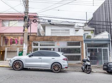 Comercial · 400m² · 2 Vagas · Casa comercial na Rua Itapeti, N. 692 • 400 m²
