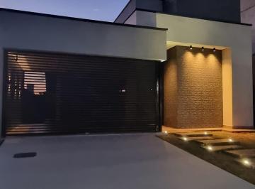 Casa · 180m² · 3 Quartos · 4 Vagas · Casa com 3 suítes em Condomínio Terra Alpha 1 em Senador Canedo - Goiás