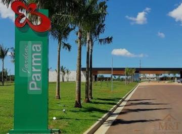 Casa · 212m² · 3 Quartos · 4 Vagas · Casa de 3 suítes no Condomínio Jardins Parma