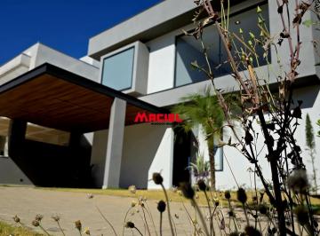 Casa · 216m² · 3 Quartos · 4 Vagas · Sobrado de Alto Padrão no Reserva Rudá com Design Exclusivo