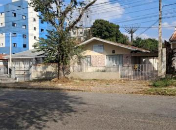 Casa de 3 quartos, Curitiba · Casa com 679 m² 3 quartos à venda e Cajuru, Curitiba