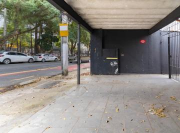 Comercial · 200m² · 19 Quartos · 4 Vagas · Casa comercial na Rua Pascoal Pais, N. 548 • 200 m²