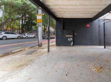 Comercial · 200m² · 19 Quartos · 4 Vagas · Casa comercial na Rua Pascoal Pais, N. 548 • 200 m²