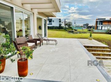 Casa · 350m² · 4 Quartos · 4 Vagas · Casa para Comprar com 3 Suítes em Lote Molhado no Península Ponta da Figueira