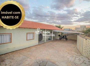 Casa · 200m² · 4 Quartos · 4 Vagas · Condomínio Ouro Vermelho II - Casa à venda, com Habite-se, 4 quartos, sendo 3 suítes Jardim Botânico