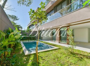 Casa · 620m² · 4 Quartos · 5 Vagas · Casa em Condomínio Fechado no Alto da Boa Vista com 4 dormitórios e 5 vagas de garagem