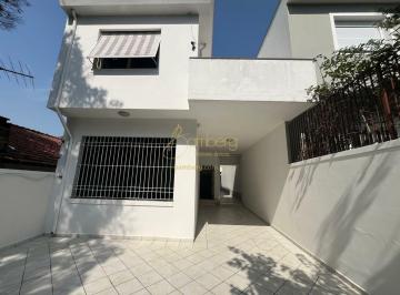 Casa · 223m² · 3 Quartos · 2 Vagas · Casa Ampla à Venda no Brooklin Velho com 3 quartos em rua tranquila