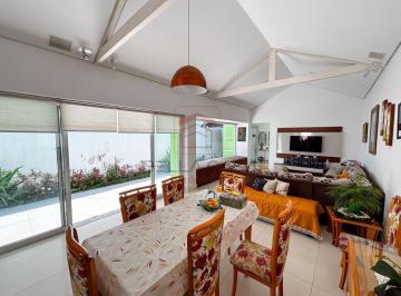 Casa · 174m² · 2 Quartos · 3 Vagas · Casa terrea na Mooca