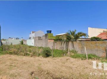 527c99ca22606adb24c38dc11c89139895957eff · Terreno com 437,40m² todo murado.