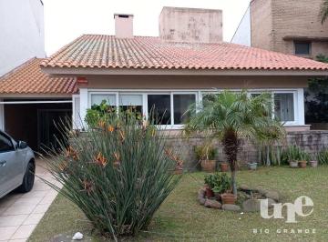 b58b7c09e610068f2f079165bc0c45478669892b · Belíssima casa de alto Padrão em Condomínio Fechado . Investimento R$ 900.000,00, aceita permuta por