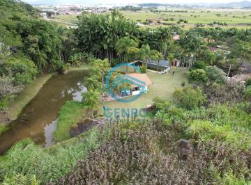 Rural · 6000m² · 3 Quartos · 3 Vagas · Chácara em Meio a Natureza com Piscina, Lagoa e Terreno de 6.000m² à venda em Porto Belo/SC