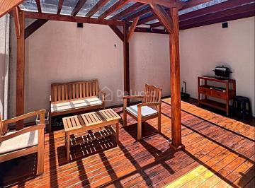 0 · Casa moderna no Taquaral com 2 suítes, 4 banheiros e área gourmet