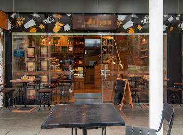 Comercial · 67m² · 3 Quartos · 2 Vagas · Loja em galeria na Rua Henri Dunant, N. 792 - 13 • 67 m²