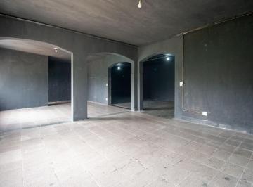 Comercial · 150m² · 2 Quartos · 2 Vagas · Sobreloja na Rua Arraial dos Couros, N. 16 - Sala 1 • 150 m²