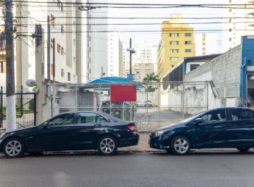 Comercial · 722m² · 1 Vaga · Galpão na Avenida Moaci, N. 635 • 722 m²