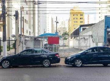 Comercial · 722m² · 1 Vaga · Galpão na Avenida Moaci, N. 635 • 722 m²