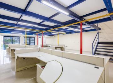 Comercial · 250m² · 5 Vagas · Prédio comercial na Rua Ministro Nelson Hungria, N. 239 - Conj14 • 250 m²
