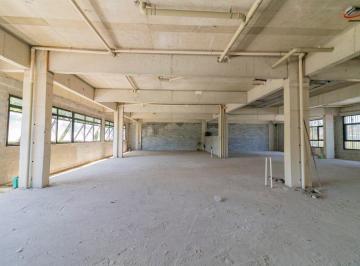 Comercial · 650m² · 10 Vagas · Loja na Avenida Presidente Tancredo Neves, N. 535 - 535/619 • 650 m²
