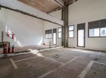 Comercial · 90m² · Loja na Rua Doutor Amâncio de Carvalho, N. 86 - Lojas 03 e 04 • 90 m²